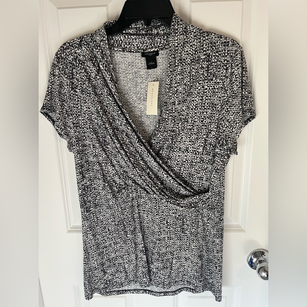 Ann Taylor Monochrome Textured top